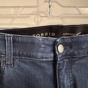 Torrid Bombshell Skinny Jeans in Dark Blue 22 short
